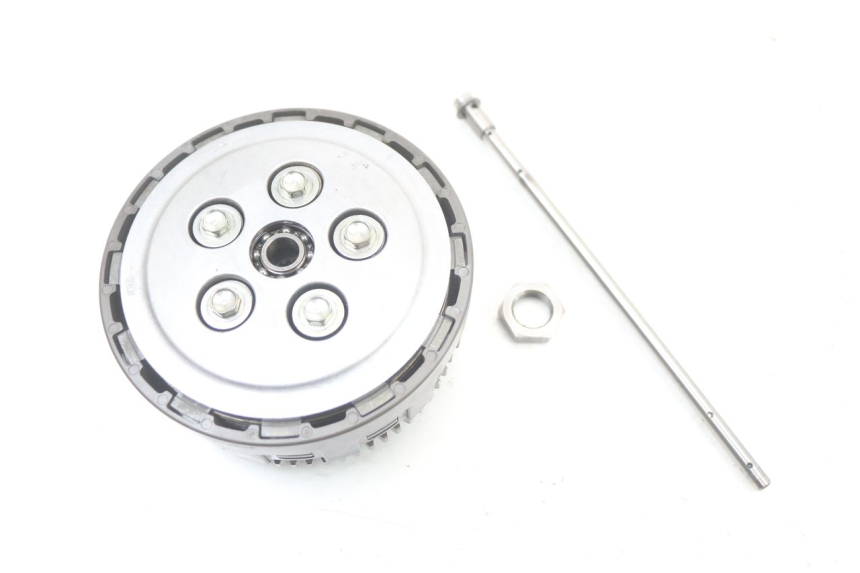 photo de SPRZĘGŁO HONDA CRF R 250 (2020 - 2021) - Zbliżenie komponentów