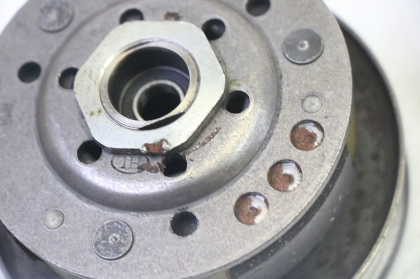 photo de SPRZĘGŁO SYM CROX 4T 50 (2016 - 2023) - Zbliżenie techniczne