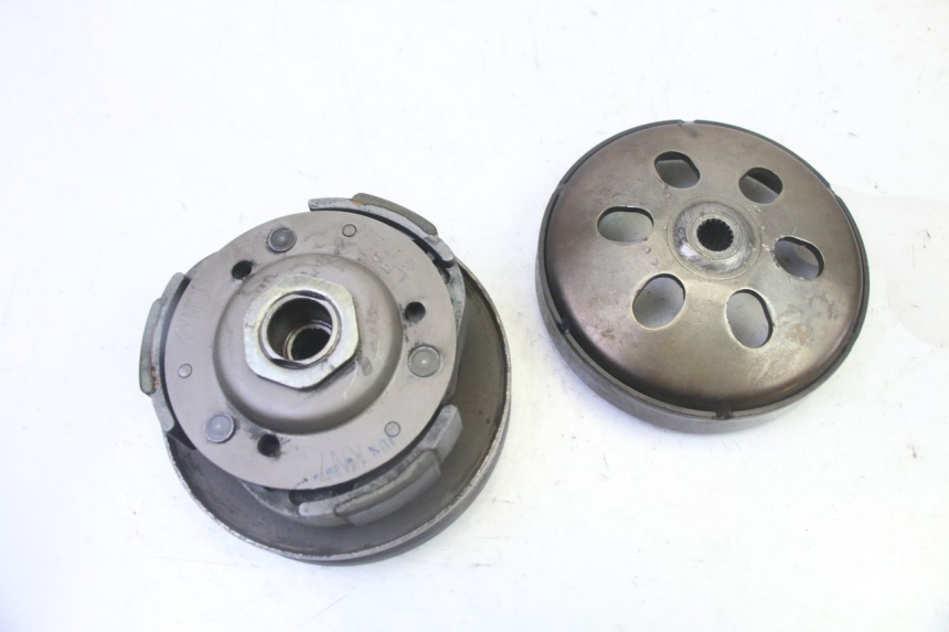 photo de SPRZĘGŁO KYMCO DINK STREET 125 (2009 - 2014) - Zbliżenie techniczne