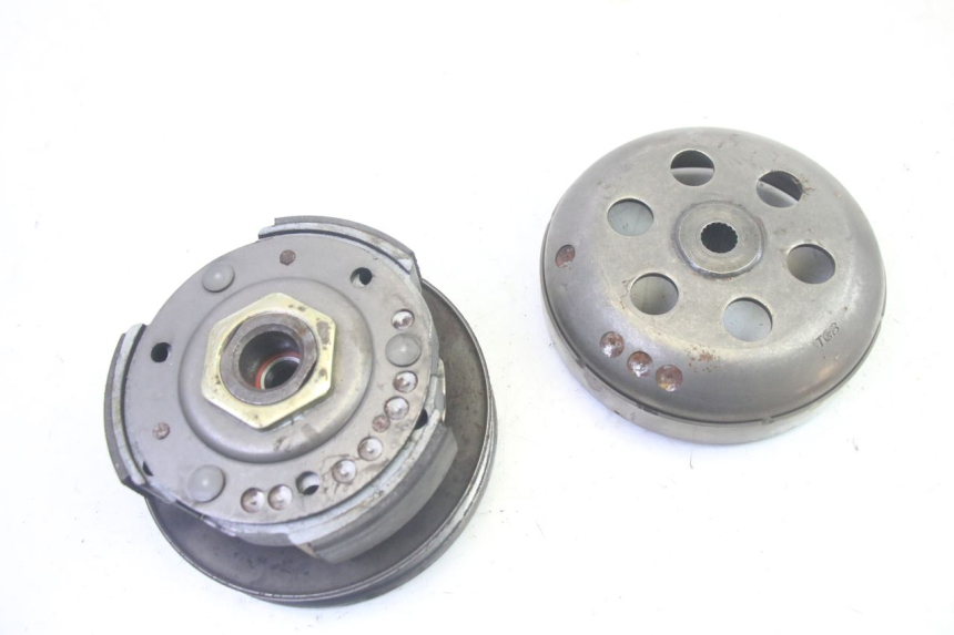 photo de SPRZĘGŁO PEUGEOT ELYSEO 125 (1999 - 2004) - Zbliżenie techniczne