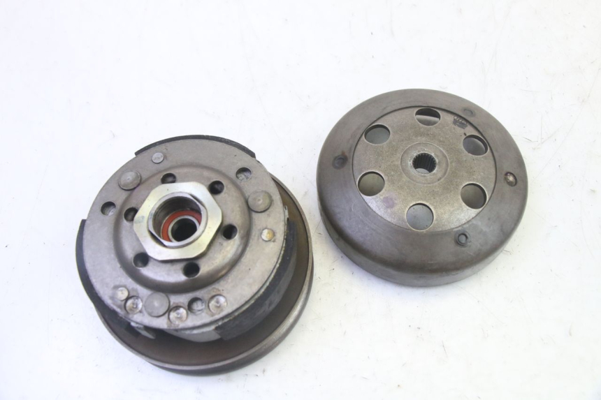 photo de SPRZĘGŁO PEUGEOT ELYSTAR 50 (2002 - 2014) - Zbliżenie techniczne