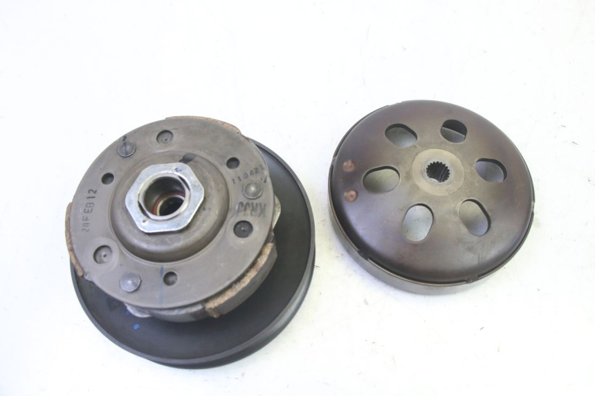 photo de SPRZĘGŁO HONDA FES S-WING SWING ABS 125 (2007 - 2015) - Zbliżenie techniczne