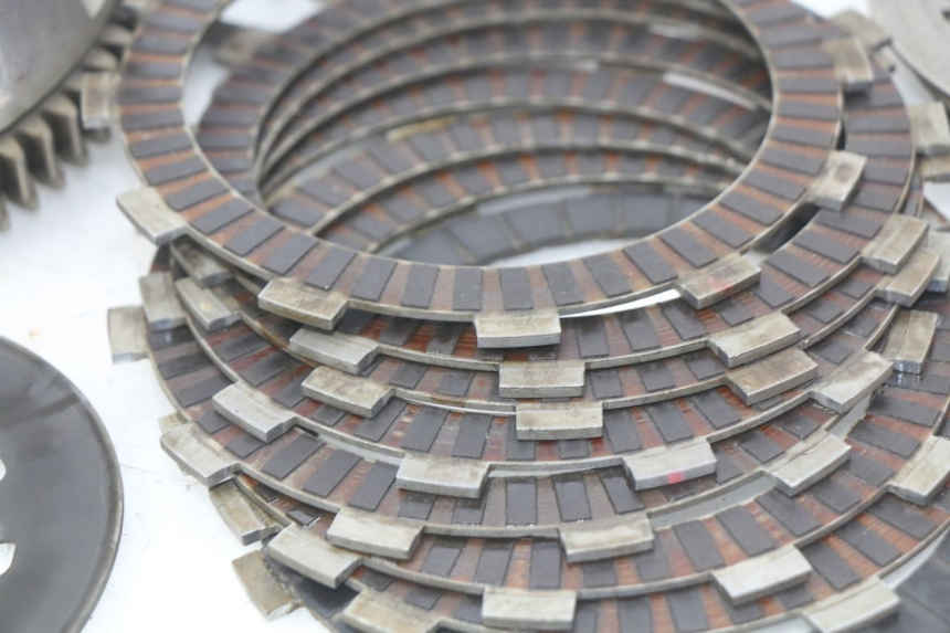 photo de SPRZĘGŁO YAMAHA FJR ABS 1300 (2006 - 2012) - Widok z bliska