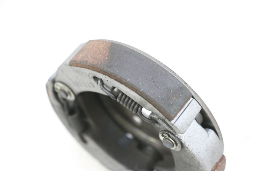 photo de SPRZĘGŁO PEUGEOT KISBEE 4T 50 (2010 - 2017) - Zbliżenie techniczne