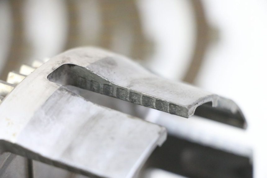 photo de SPRZĘGŁO KAWASAKI KX F KXF 450 (2009 - 2011) - Szczegóły charakterystyczne