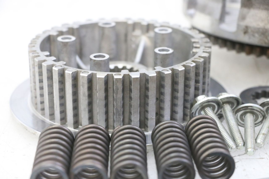 photo de SPRZĘGŁO KAWASAKI KX F KXF 450 (2009 - 2011) - Zoom stanu zużycia