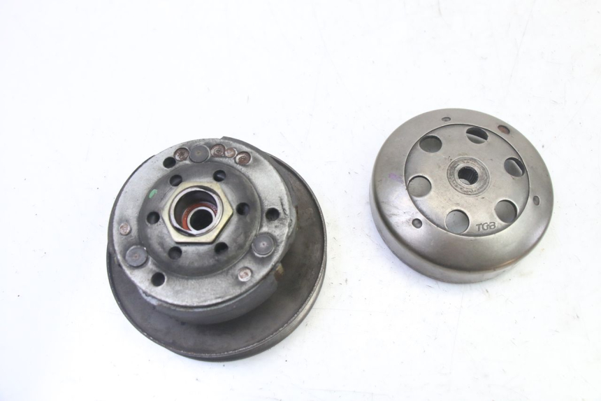 photo de SPRZĘGŁO PIAGGIO LIBERTY 4T 50 (2009 - 2015) - Zbliżenie techniczne