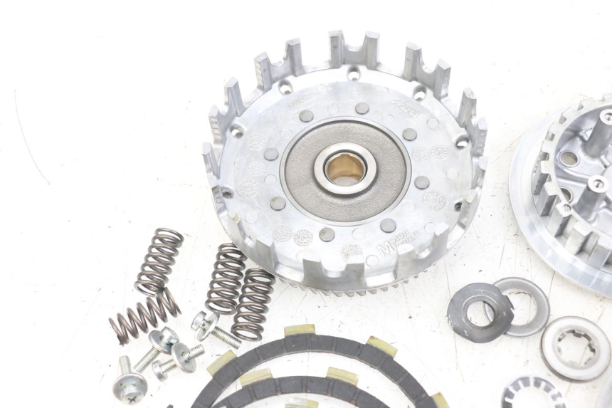 photo de SPRZĘGŁO RIEJU MRT 50 (2018 - 2021) - Szczegóły charakterystyczne