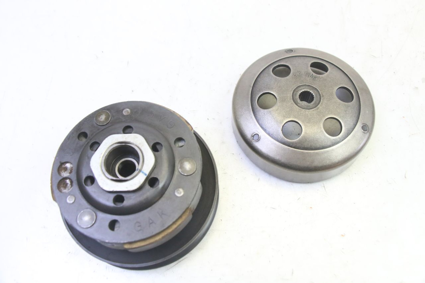 photo de SPRZĘGŁO KYMCO LIKE 4T 50 (2019 - 2025) - Stan powierzchni