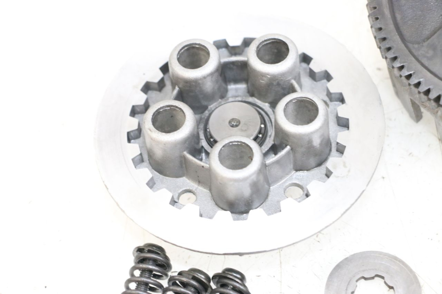 photo de SPRZĘGŁO APRILIA RS 50 (2006 - 2010) - Stan powierzchni