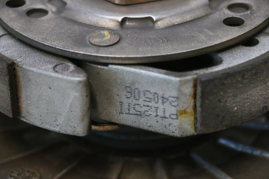 photo de SPRZĘGŁO PEUGEOT SATELIS COMPRESSOR K15 125 (2006 - 2009) - Zoom stanu zużycia