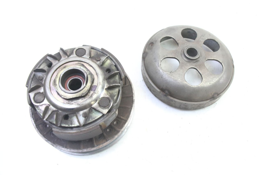 photo de SPRZĘGŁO PEUGEOT SATELIS 250 (2006 - 2012) - Zbliżenie techniczne