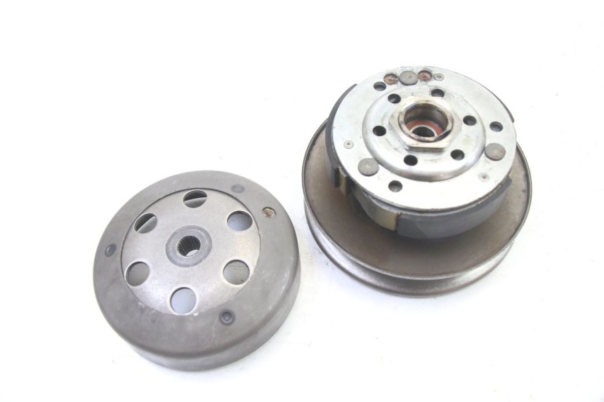 photo de SPRZĘGŁO APRILIA SR 2T 50 (2018 - 2022) - Zbliżenie techniczne