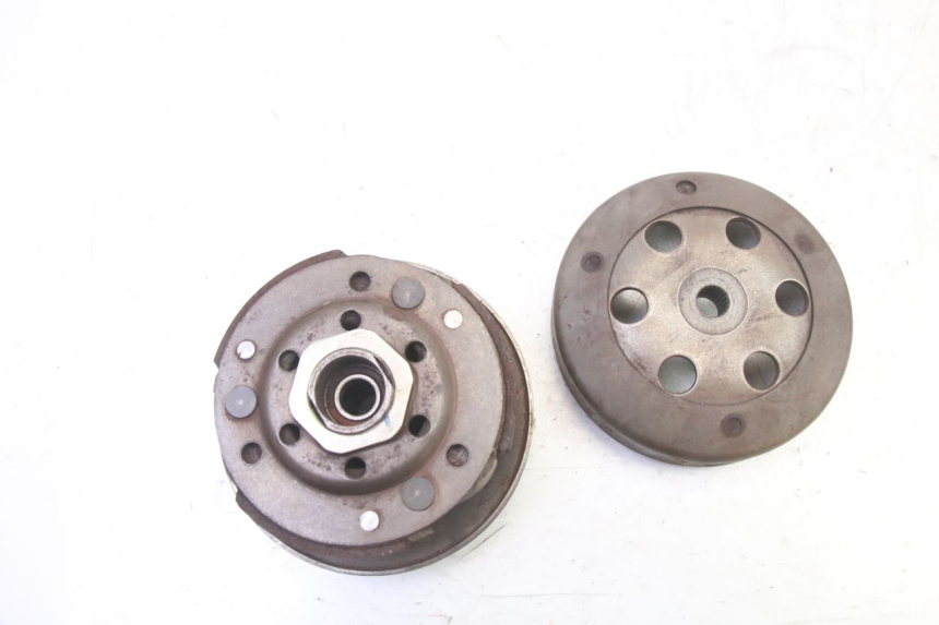 photo de SPRZĘGŁO PEUGEOT STREETZONE I 2T 50 (2018 - 2020) - Zbliżenie techniczne