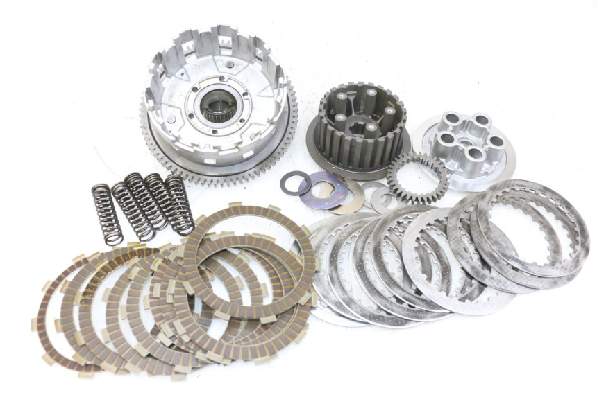 photo de SPRZĘGŁO SUZUKI GSR 750 (2011 - 2017) - Widok główny