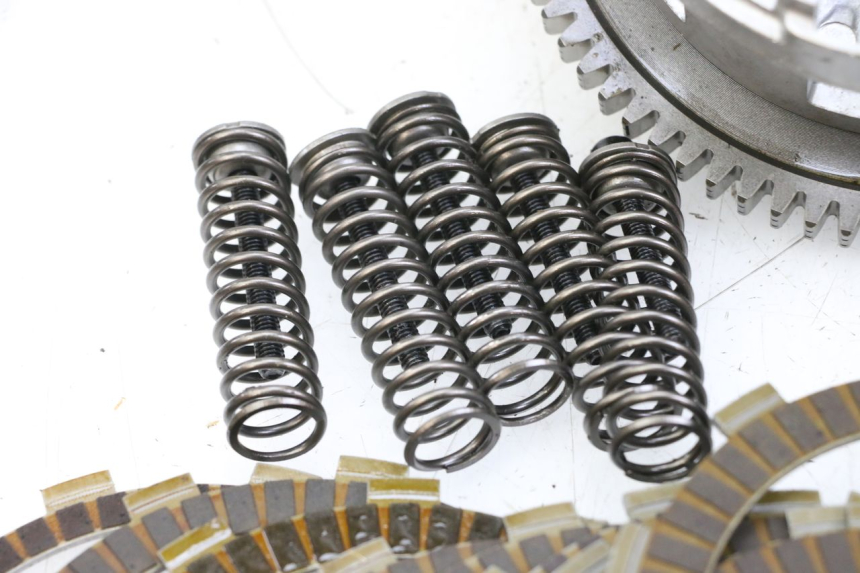 photo de SPRZĘGŁO SUZUKI GSR 750 (2011 - 2017) - Alternatywny kąt