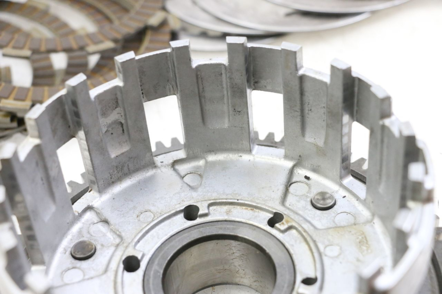 photo de SPRZĘGŁO SUZUKI GSR 750 (2011 - 2017) - Punkty mocowania