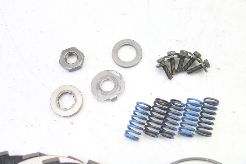 photo de SPRZĘGŁO YAMAHA TDR DELTABOX 125 (1997 - 2003) - Oznaczenia i referencje