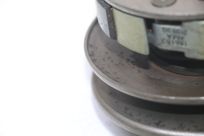 photo de SPRZĘGŁO PEUGEOT TWEET PRO EFI 4T 50 (2021 - 2022) - Zbliżenie techniczne