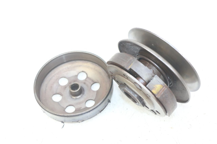 photo de SPRZĘGŁO PEUGEOT V-CLIC VCLIC 50 (2007 - 2013) - Zbliżenie techniczne