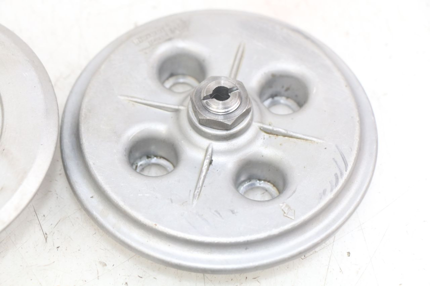 photo de SPRZĘGŁO PEUGEOT XP6 50 (2006 - 2011) - Zbliżenie komponentów