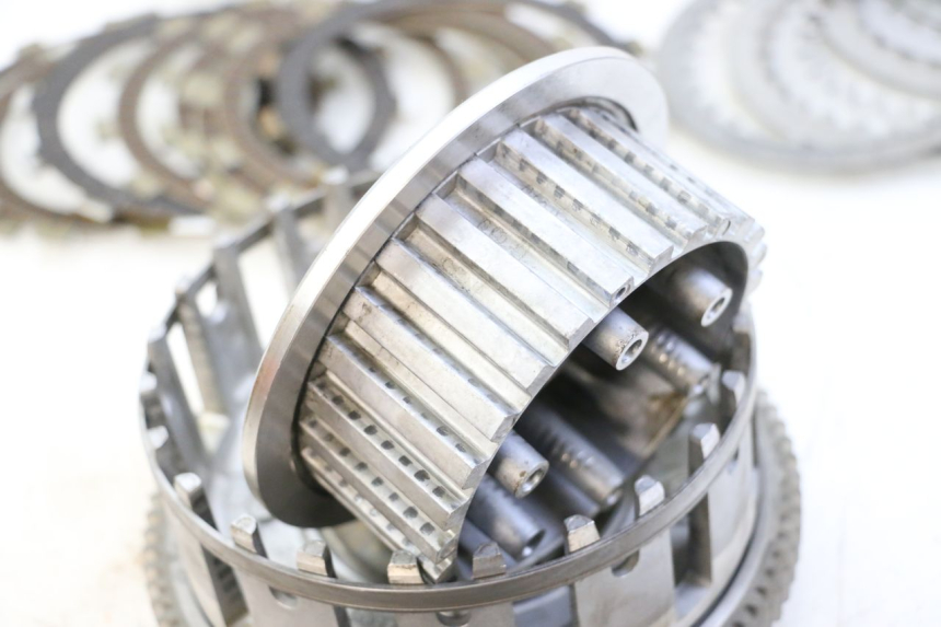 photo de SPRZĘGŁO YAMAHA FZ6 FAZER S2 600 (2007 - 2011) - Zbliżenie techniczne