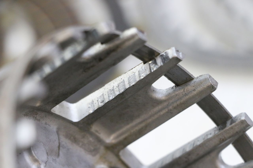 photo de SPRZĘGŁO YAMAHA FZ6 FAZER S2 600 (2007 - 2011) - Stan powierzchni