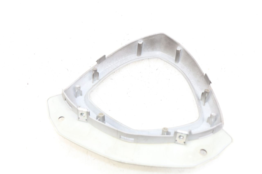 photo de OBUDOWA LICZNIKA KYMCO AGILITY 16+ 4T 50 (2018 - 2023) - Zoom stanu zużycia