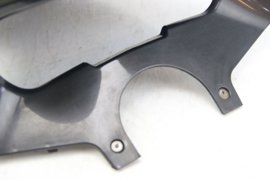 photo de OBUDOWA LICZNIKA APRILIA ATLANTIC 500 (2002 - 2003) - Szczegóły charakterystyczne