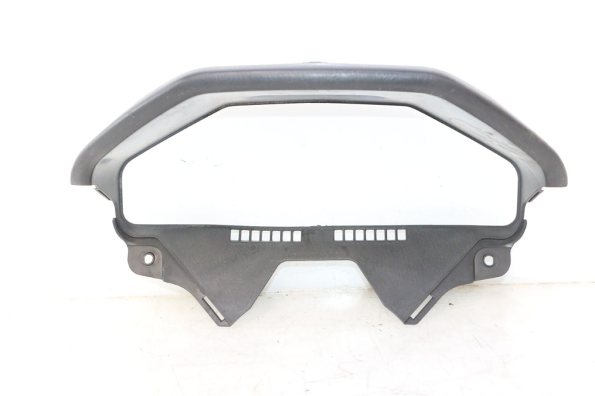 photo de OBUDOWA LICZNIKA SUZUKI BURGMAN EXECUTIVE ABS 650 (2006 - 2012) - Widok główny
