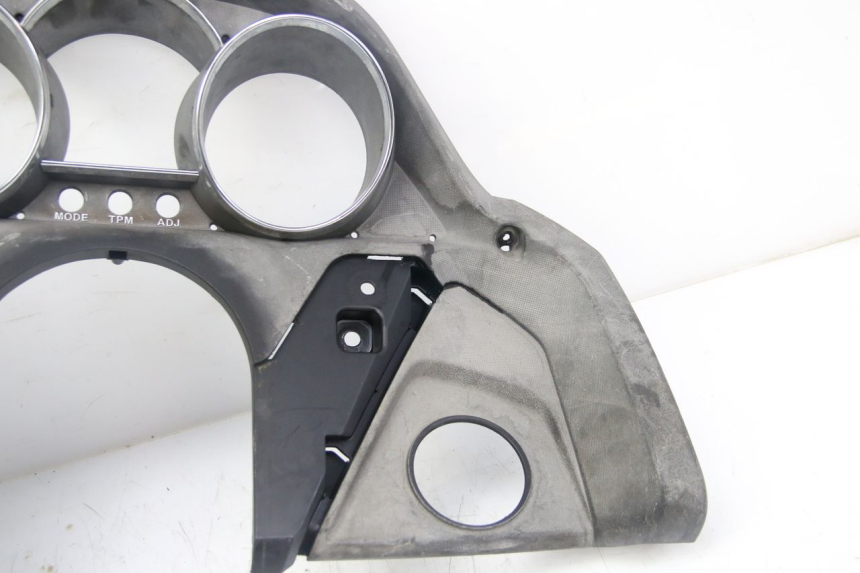 photo de OBUDOWA LICZNIKA KYMCO DINK STREET 125 (2009 - 2014) - Zbliżenie komponentów