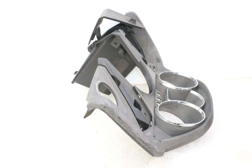 photo de OBUDOWA LICZNIKA KYMCO DINK STREET 125 (2009 - 2014) - Szczegóły charakterystyczne