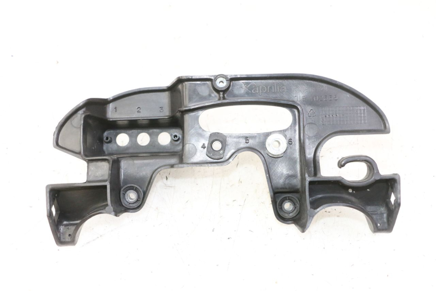 photo de OBUDOWA LICZNIKA APRILIA ETX 125 (1998 - 2002) - Zbliżenie techniczne