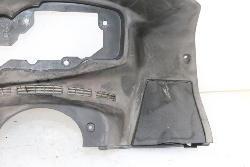 photo de OBUDOWA LICZNIKA GILERA NEXUS 300 (2008 - 2013) - Szczegóły charakterystyczne