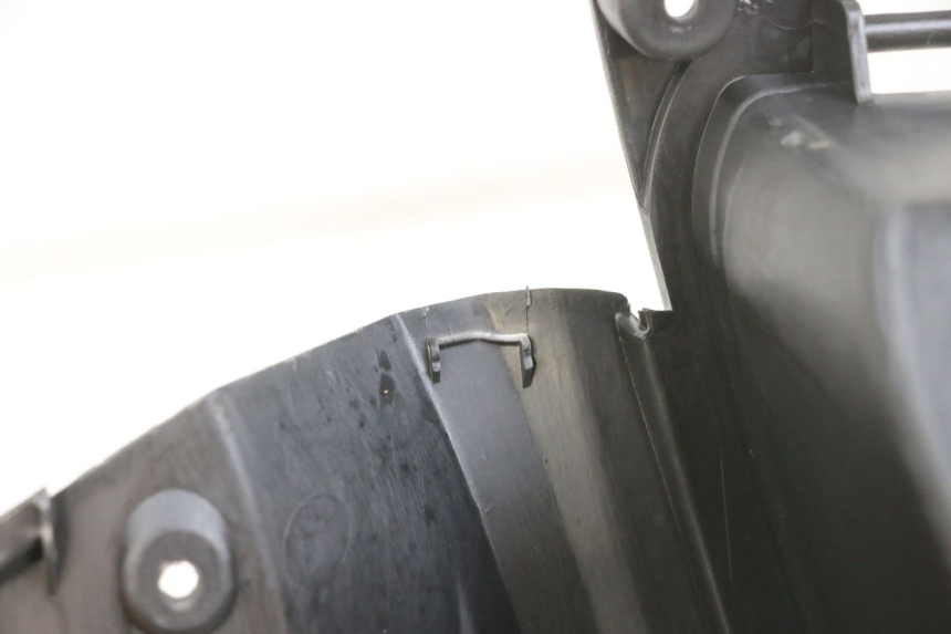 photo de OBUDOWA LICZNIKA SYM GTS EVO 125 (2009 - 2013) - Szczegół części