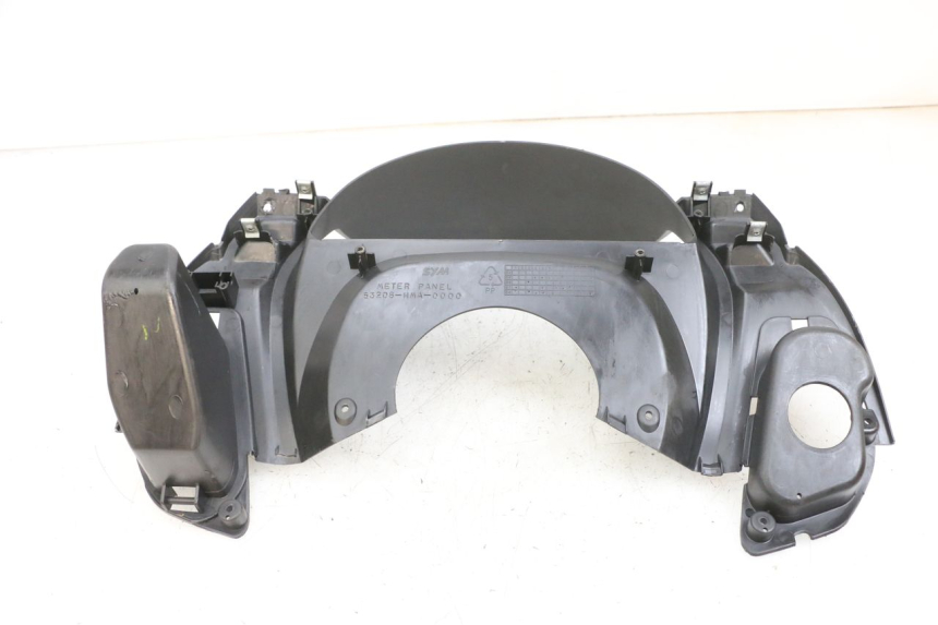 photo de OBUDOWA LICZNIKA SYM GTS EVO 125 (2009 - 2013) - Zbliżenie techniczne