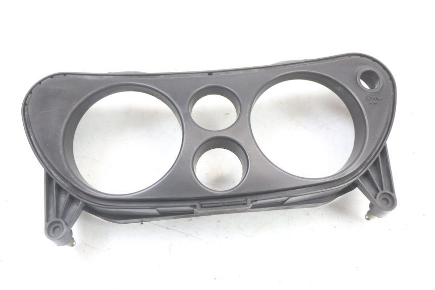 photo de OBUDOWA LICZNIKA HONDA CBR F 1000 (1993 - 1996) - Zbliżenie techniczne