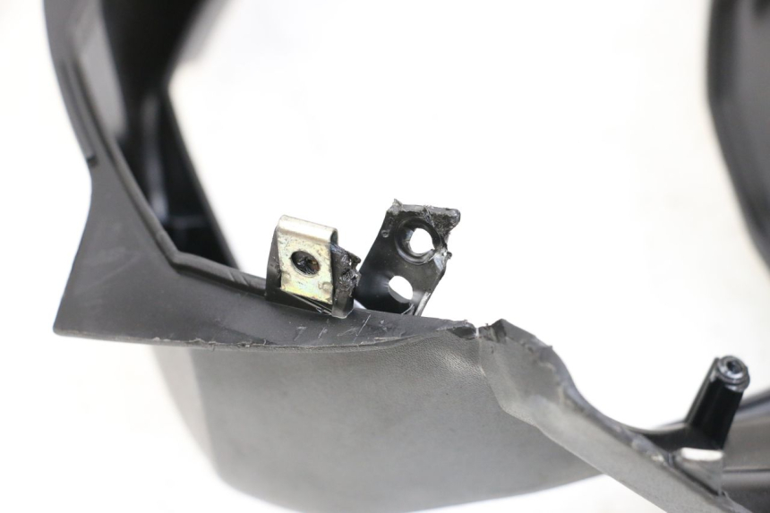 photo de OBUDOWA LICZNIKA SYM JET 14 4T 50 (2018 - 2022) - Zoom stanu zużycia