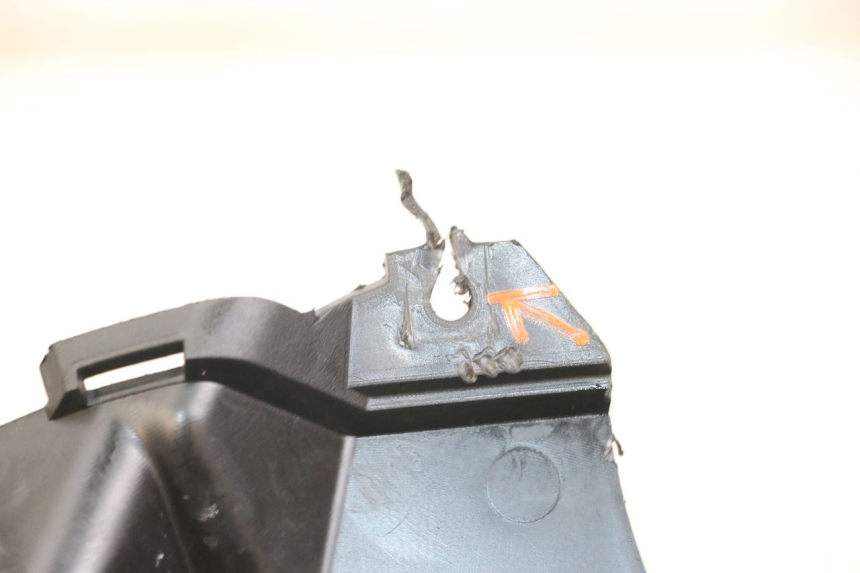 photo de OBUDOWA LICZNIKA SYM JET 14 4T 50 (2018 - 2022) - Zoom stanu zużycia