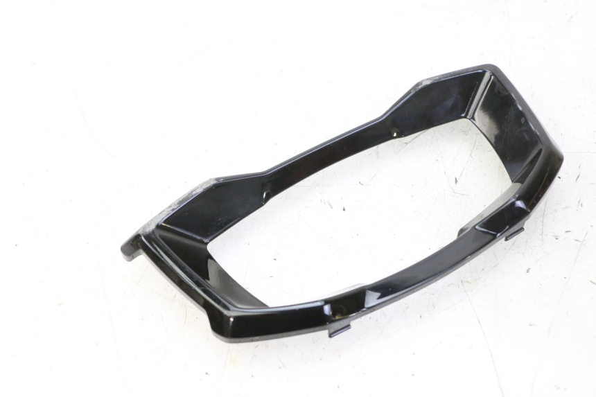 photo de OBUDOWA LICZNIKA PIAGGIO MP3 HPE 310 (2024 - 2025) - Szczegół części