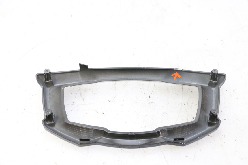 photo de OBUDOWA LICZNIKA PIAGGIO MP3 HPE 310 (2024 - 2025) - Punkty mocowania