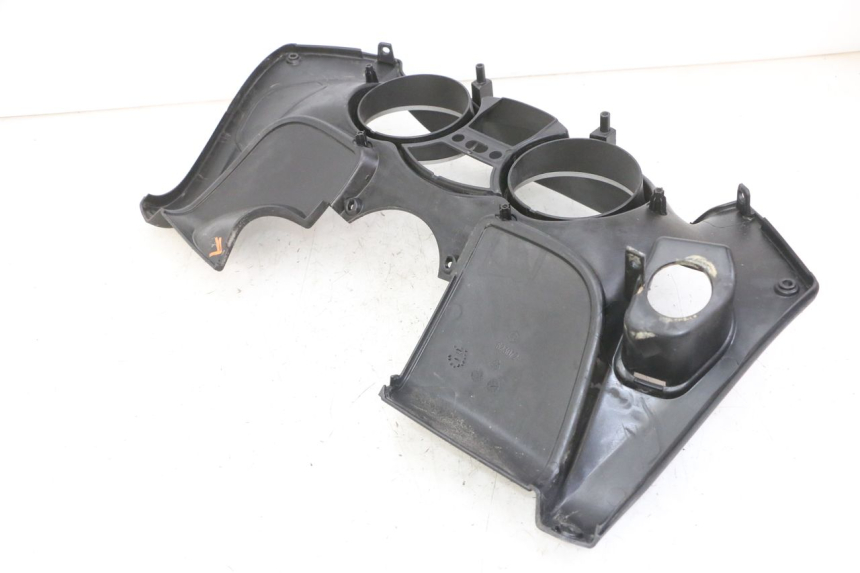 photo de OBUDOWA LICZNIKA PIAGGIO MP3 LT 300 (2010 - 2016) - Szczegóły charakterystyczne