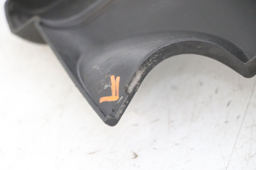 photo de OBUDOWA LICZNIKA PIAGGIO MP3 LT 300 (2010 - 2016) - Zbliżenie komponentów