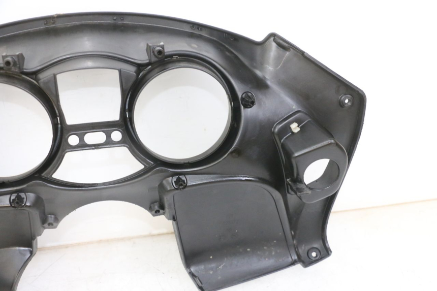 photo de OBUDOWA LICZNIKA PIAGGIO MP3 LT 400 (2007 - 2012) - Zbliżenie komponentów