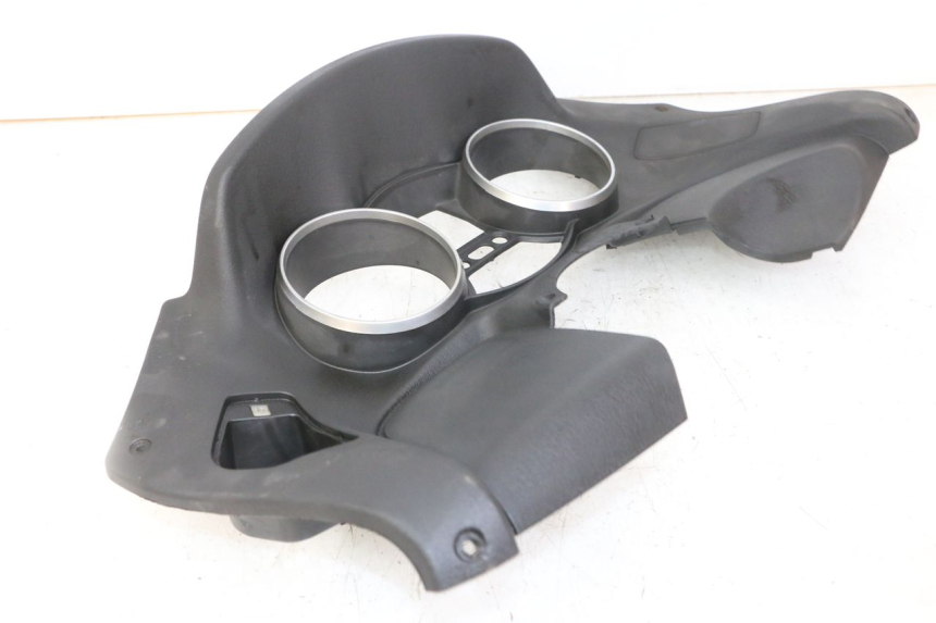 photo de OBUDOWA LICZNIKA PIAGGIO MP3 LT 400 (2007 - 2012) - Punkty mocowania