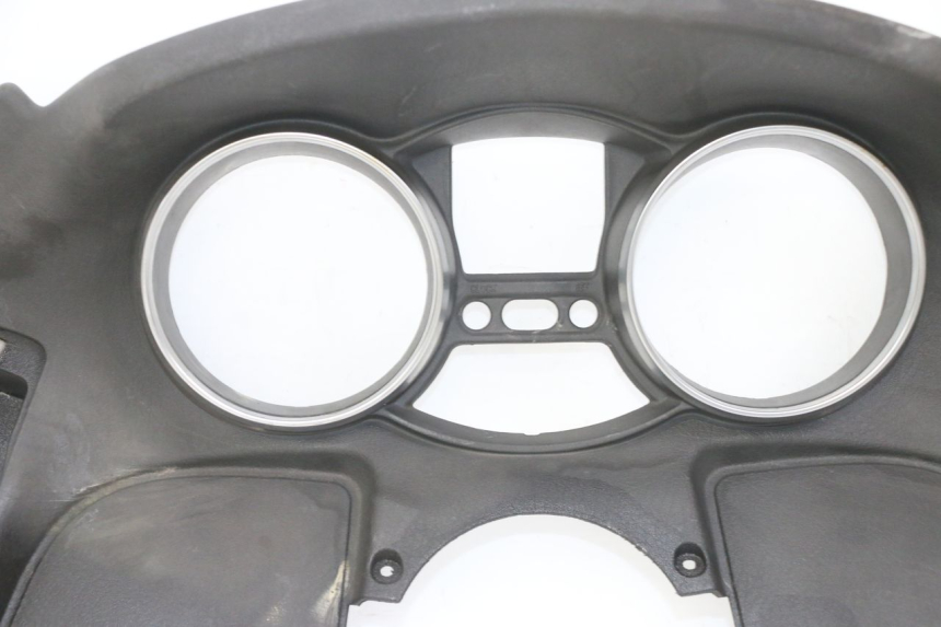 photo de OBUDOWA LICZNIKA PIAGGIO MP3 LT 300 (2010 - 2016) - Punkty mocowania