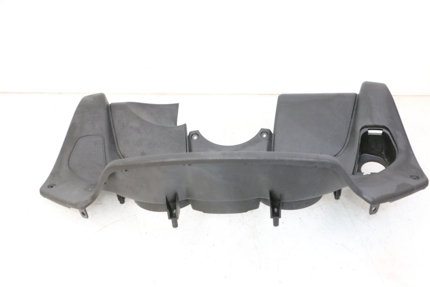 photo de OBUDOWA LICZNIKA PIAGGIO MP3 LT 300 (2010 - 2016) - Zbliżenie komponentów