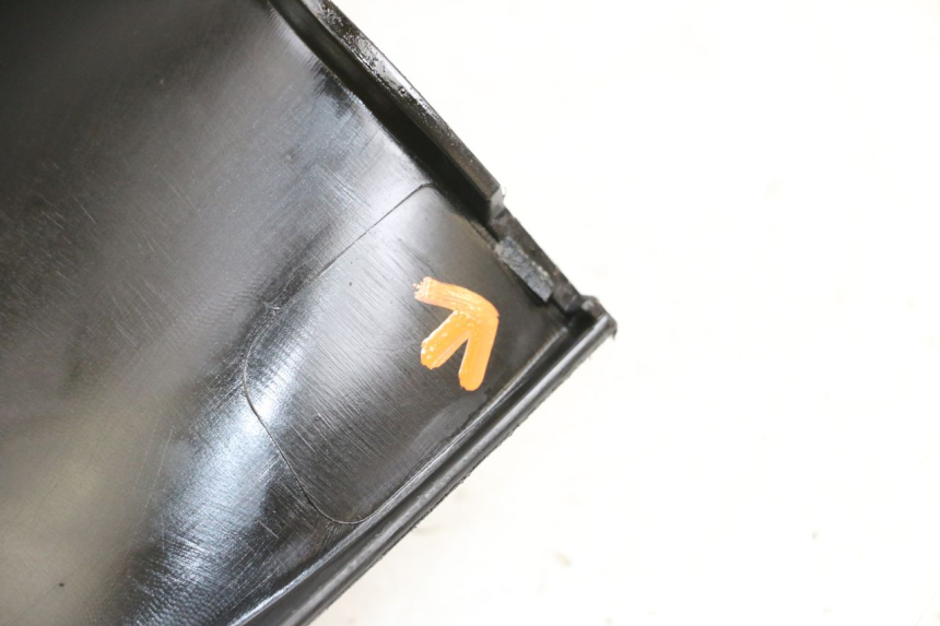 photo de OBUDOWA LICZNIKA PIAGGIO MP3 500 (2011 - 2015) - Zoom stanu zużycia