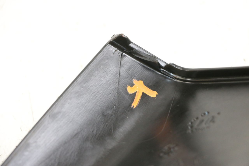 photo de OBUDOWA LICZNIKA PIAGGIO MP3 500 (2011 - 2015) - Inny kąt widzenia