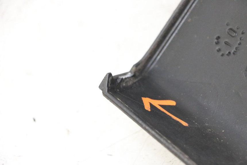 photo de OBUDOWA LICZNIKA PIAGGIO MP3 500 (2011 - 2015) - Inny kąt widzenia